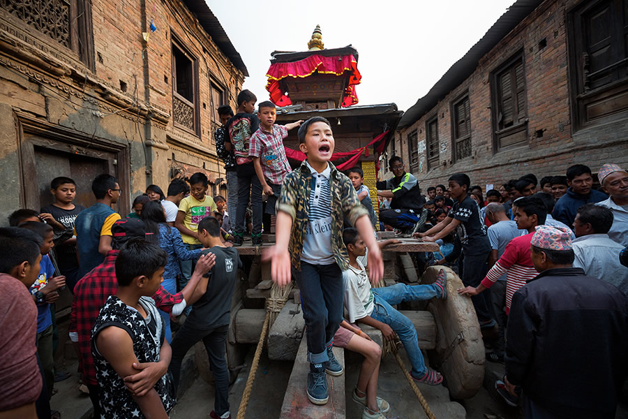 Pulling chariot at Bhaktapur by your boyes